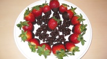 chocolate strawberries & pomegranate clusters